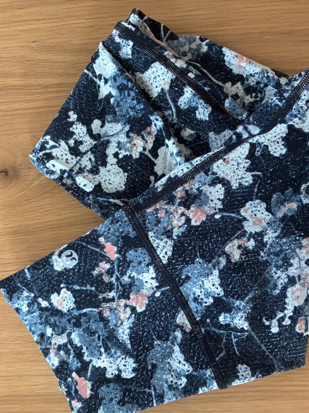 Lululemon leggings size 4 floral print